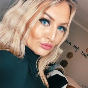 Meet your Posher, Gretchen